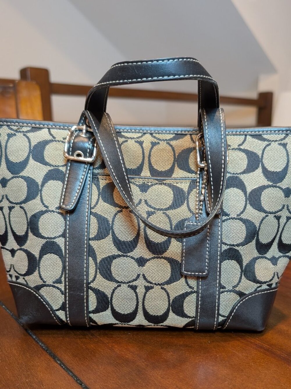 Authentic Vintage Coach Small Handbag (2002)